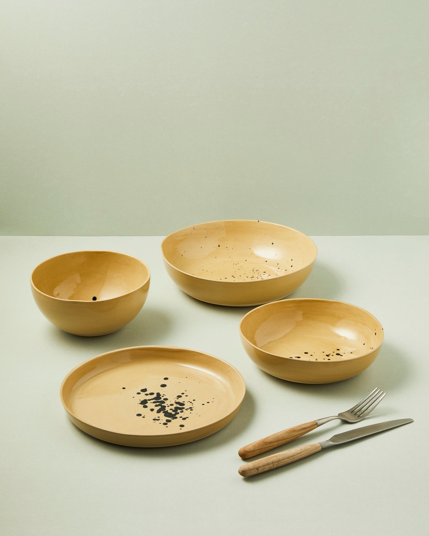 Assiette calotte - 18cm - Ocre et bleu